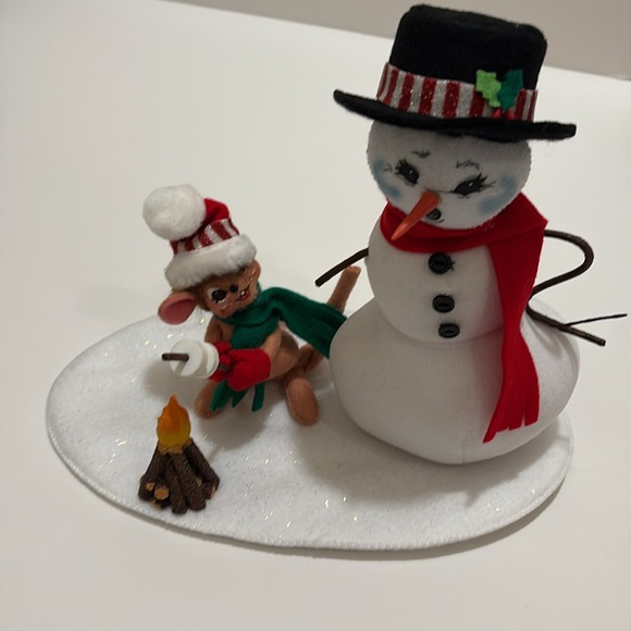 Annalee campfire contribution, snowman and mouse. 2011 edition. - Picture 2 of 6